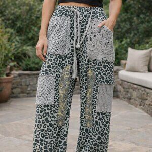 Women's POL cheetah pants size small